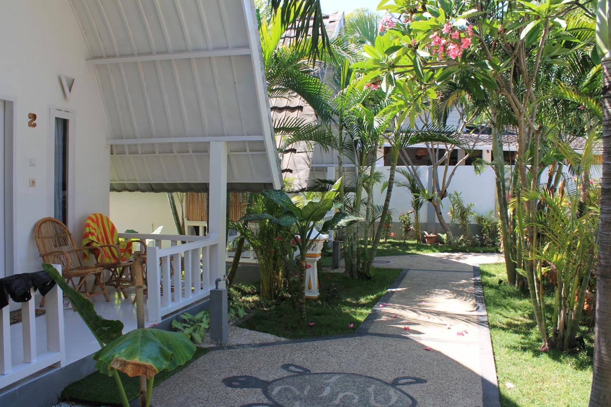 New Balengku Dua Hotel - Adults Only Gili Air Exterior photo