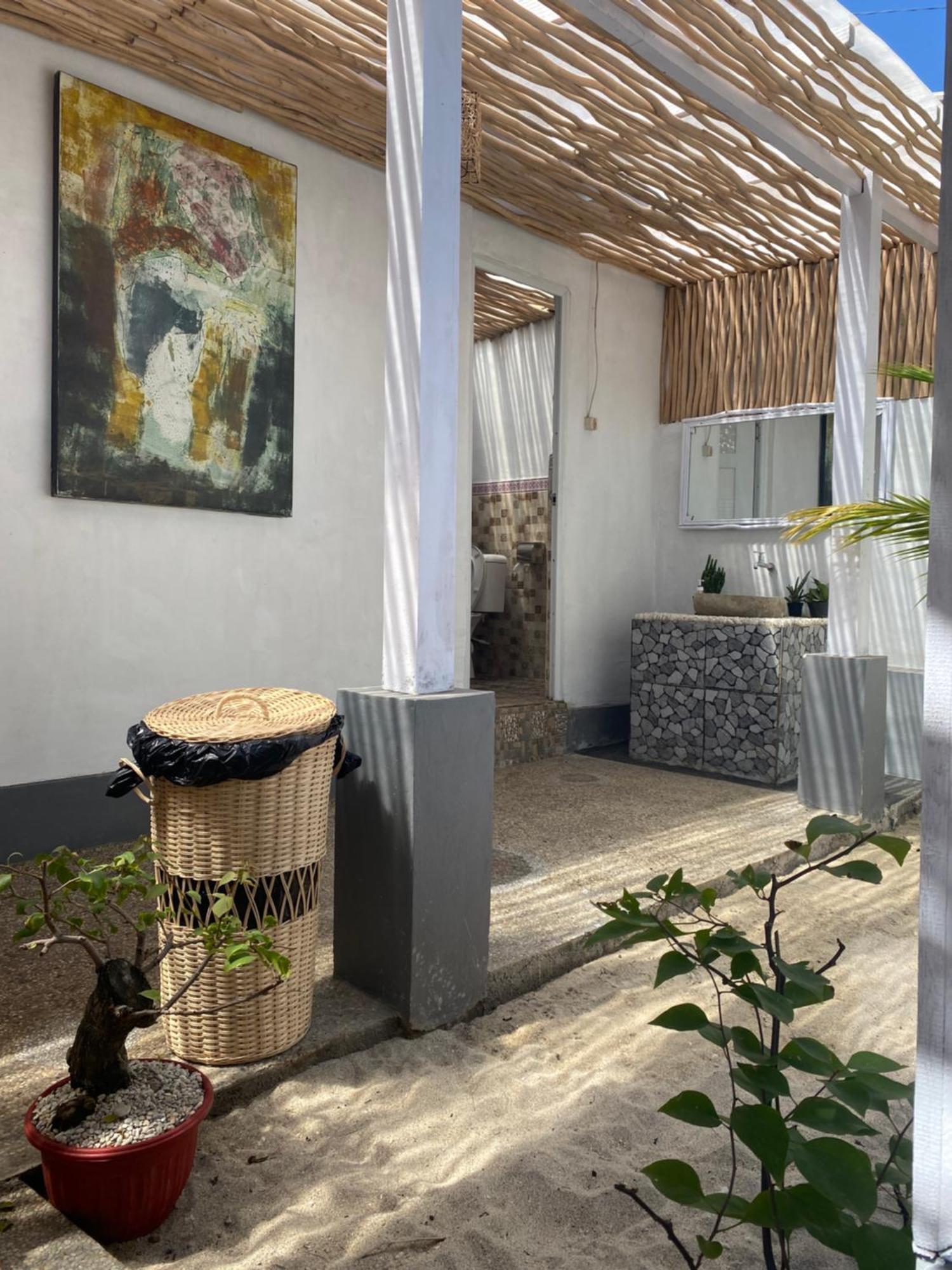 New Balengku Dua Hotel - Adults Only Gili Air Exterior photo