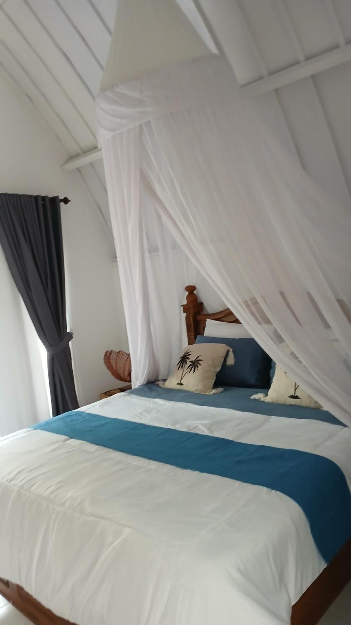 New Balengku Dua Hotel - Adults Only Gili Air Exterior photo