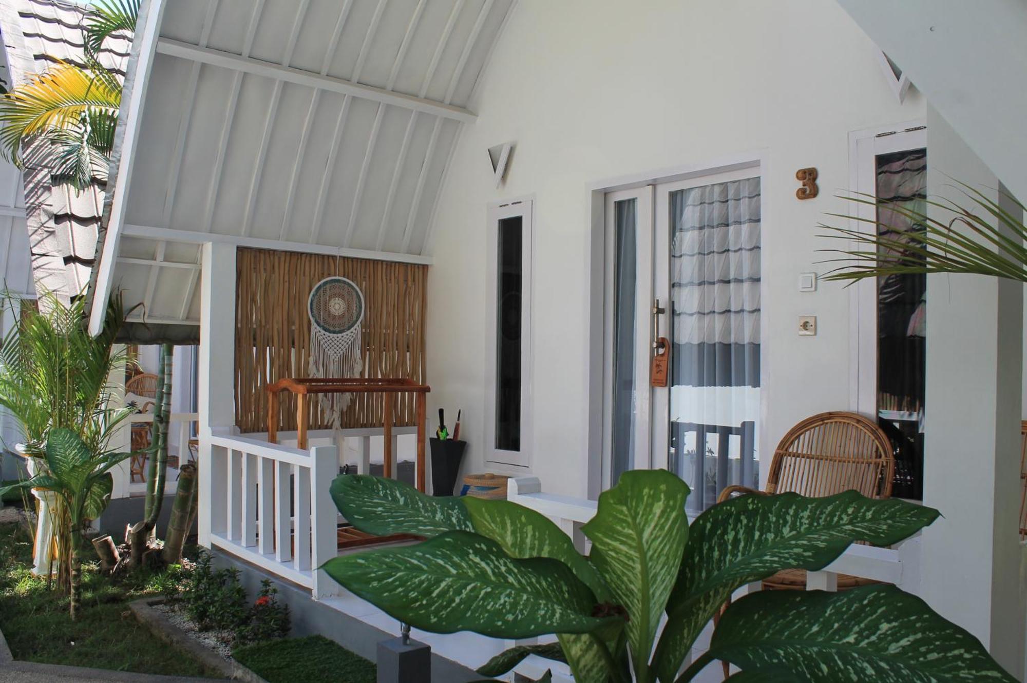 New Balengku Dua Hotel - Adults Only Gili Air Exterior photo